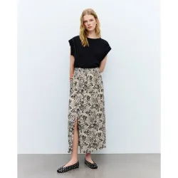 Falda midi estampada con hijo dorado