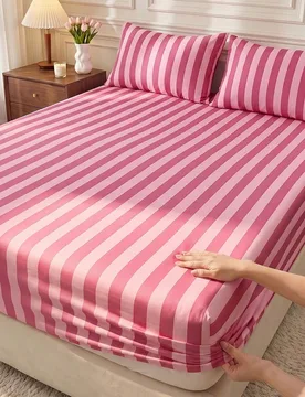 Pieza Sábana ajustada a rayas rosas, suave y sin arrugas, transpirable y cómoda, adecuada para varios tamaños de cama, esencial para el dormitorio - Shein - FashionsVida