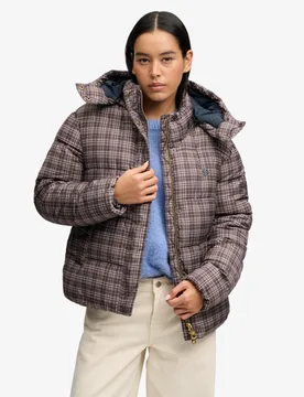 Superdry Damen Premium Printed Check Steppjacke Lockere Passform Brown - Größe: 42 - 139.99 - FashionsVida