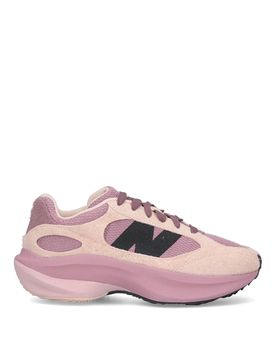 New Balance Sneakers logate
