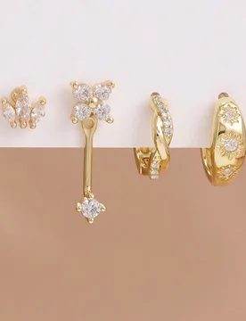 Juego de 4 piezas de pendientes de moda exquisitos de acero inoxidable con circonita, pendientes de botón con corona chapados en oro de 18K para muje - Shein - FashionsVida