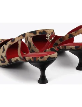 Zapatos de salón de mujer animal print con escote - Lola Casademunt - FashionsVida