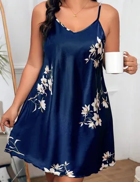 Vestido de pijama con tirantes finos y estampado floral para mujer de talla grande - Shein - FashionsVida