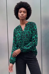 Animal Print V-Neck Top - Green - Size: 14