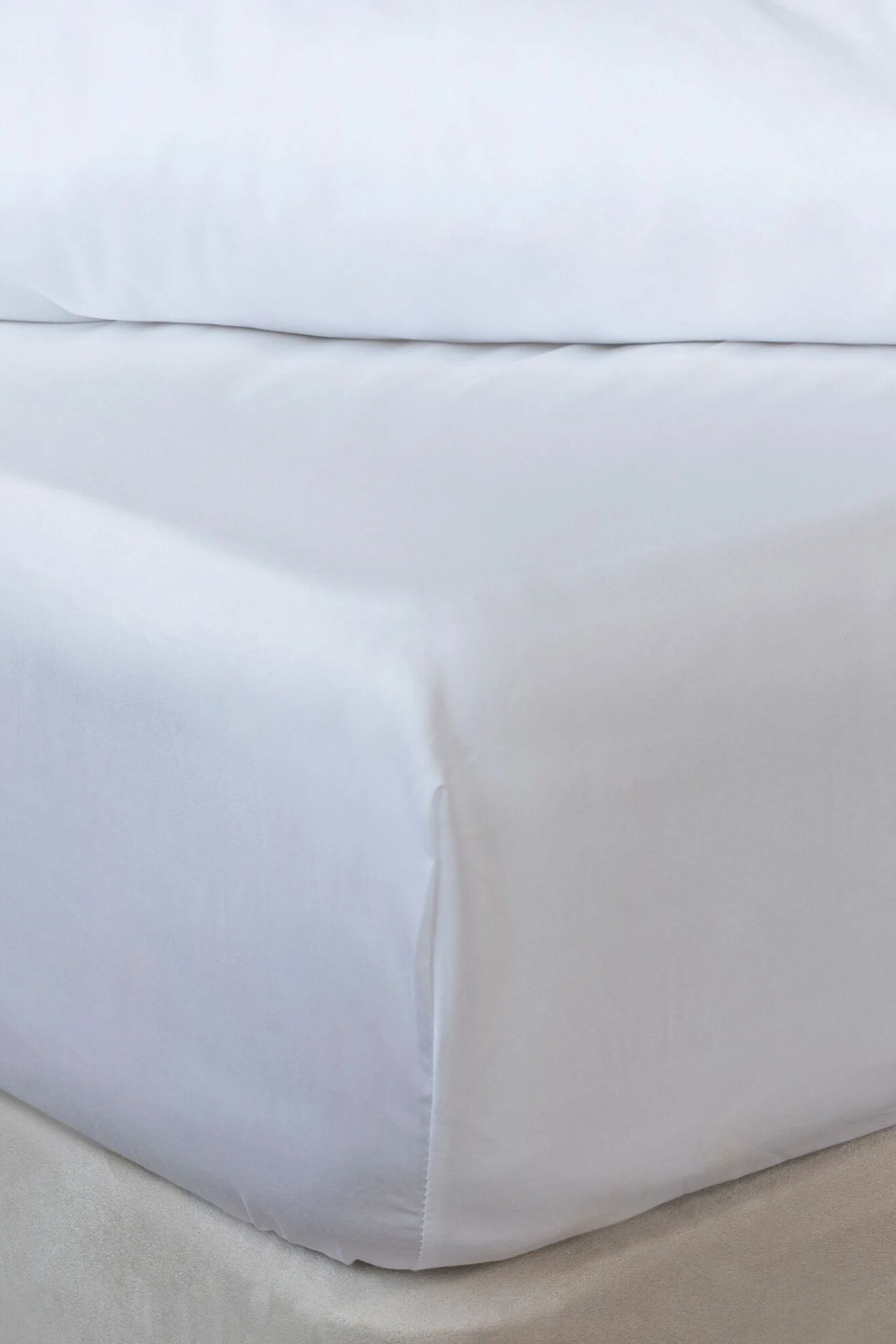 Thread Count Bamboo Fitted Sheet White Super King - White - Size: Super King - Lazy Panda - FashionsVida