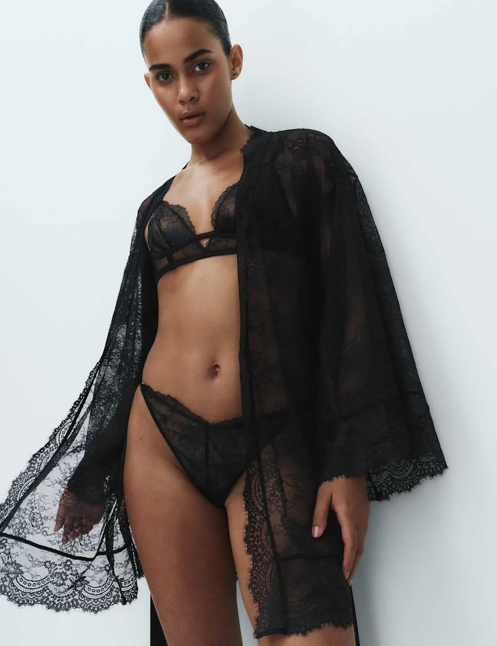 Boutique Lace Robe Black female - Boutique - FashionsVida