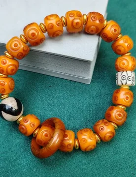 Vintage-style single-strand cow , yak bracelet with barrel , bone Buddhist beads - Aliexpress - FashionsVida