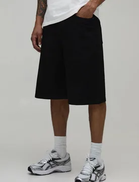 Men's Essential Relaxed Fit Denim Jorts Black Size 44 Black 44 - boohooMAN - FashionsVida