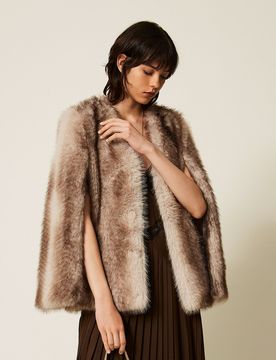 Blouson cape en fausse fourrure