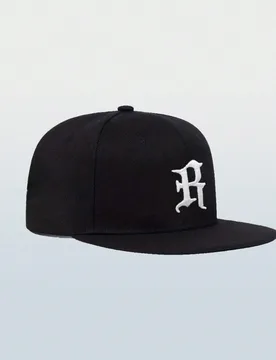 Pieza Gorra de béisbol unisex de estilo hip hop con diseño bordado de la letra R, gorra ajustable tipo papá, adecuada para deportes al aire libre, - Shein - FashionsVida