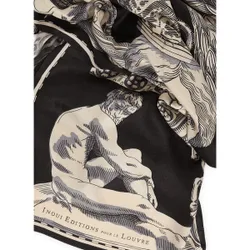 Foulard à motif en soie Archives