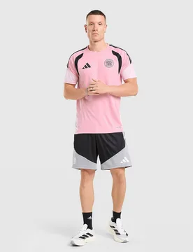 Celtic FC Tiro 26 Training Shorts - Herren, Schwarz - male - Size: M - Adidas - FashionsVida