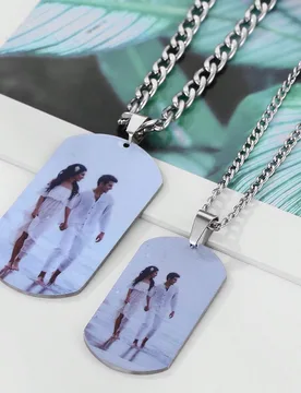 Colgante personalizado para pareja, etiqueta con foto grabada personalizada, collar unisex de cadena de acero inoxidable tipo placa de identificación - Shein - FashionsVida