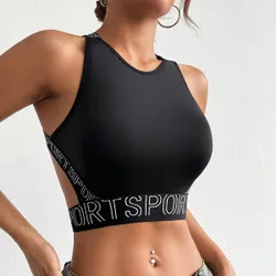 Camiseta deportiva de tirantes de crop top con estampa de camuflaje
