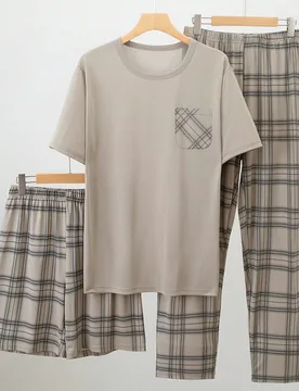 Conjunto de pijama de 3 piezas para hombre, de manga corta y peso ligero, con pantalón y parte superior estampada, ropa de casa de verano - Shein - FashionsVida