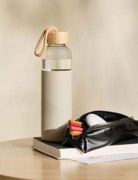 Bottiglia in vetro con custodia in silicone - panna