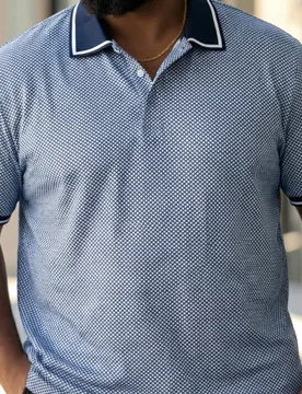 Camisa polo de manga corta casual con diseño de rombos para hombres de talla grande - Shein - FashionsVida