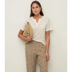 Camiseta de mujer de lino y cuello tunecino