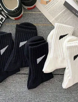 Piezas de calcetines deportivos unisex, adecuados para entrenamiento/negocios/otoño/invierno, calcetines largos para mujer, antibacterianos, negro/bl - Shein - FashionsVida