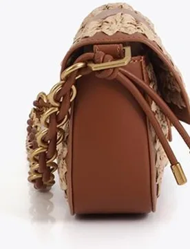 Bandolera de mujer compacta en mezcla de rafia y material efecto piel - Lola Casademunt - FashionsVida