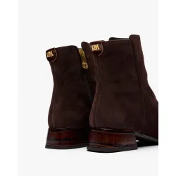 Botines de mujer con tacón y combinación de texturas