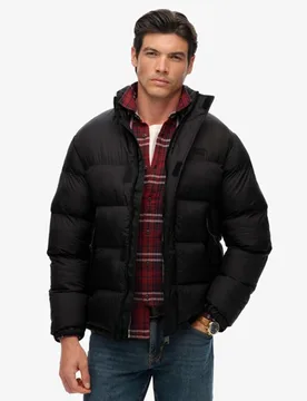 Superdry Herren Schwarze Pufferjacke Black - Größe: M - 109.99 - FashionsVida