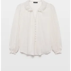 Blusa manga larga satinada cuello volante