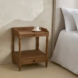 Mesita de madera de roble con bandeja extraíble y cajón Provenza