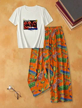 Conjunto de ropa de estar por casa para hombre con top de manga corta cuello redondo con estampado de letras y pantalones casuales de largo 3/4 - Shein - FashionsVida
