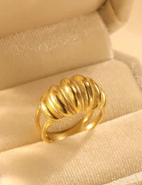 Pieza Anillo de acero inoxidable dorado amarillo, elegante en forma torcida para mujeres y hombres, adecuado para uso diario o como regalo - Shein - FashionsVida