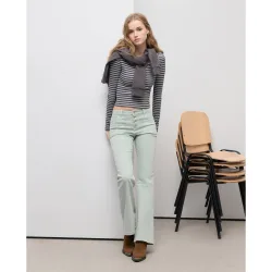 Pantalón de mujer flare carpenter