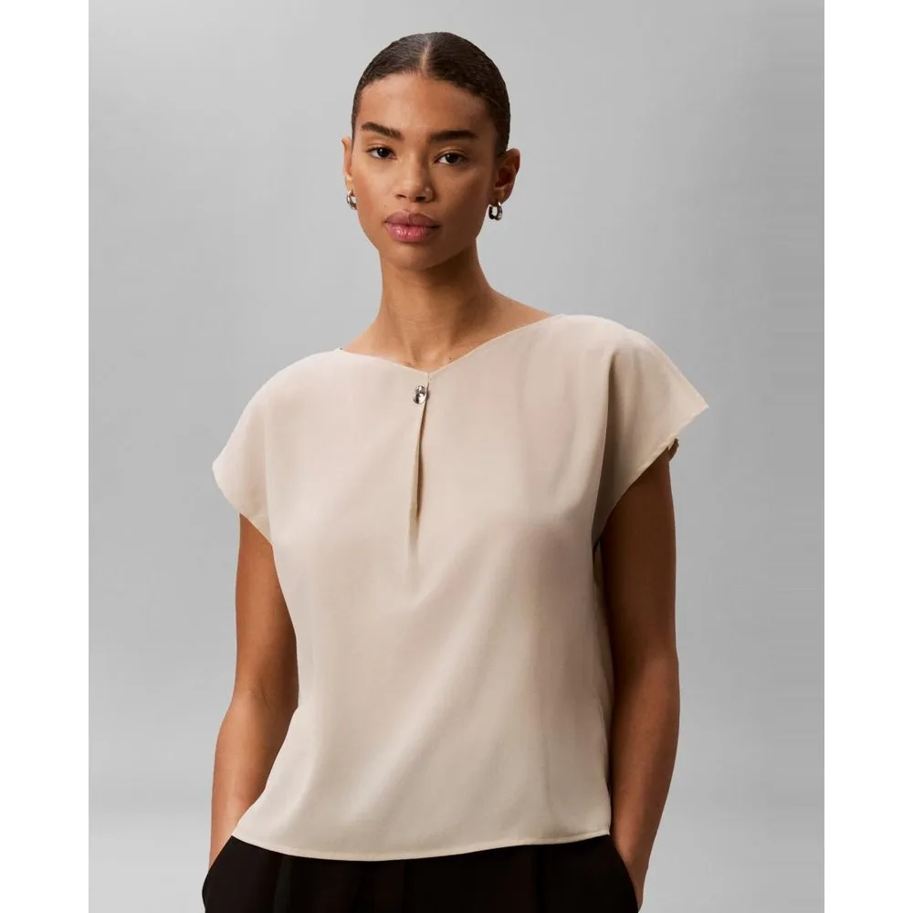 Top de mujer manga corta detalle - Calvin Klein - FashionsVida