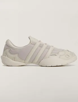Y-3 REGU 2002 Shoes 46 2/3 Alumina / Alumina / Alumina - Adidas - FashionsVida