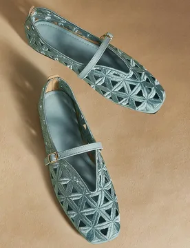 Zapatos planos elegantes y calados para mujeres, de moda y cómodos, con punta cuadrada francesa y diseño grácil - Shein - FashionsVida