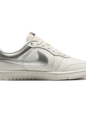 Air Skyline Low Women's Sneakers - Grey - Size 5 - Mesh/Synthetic - Grey - Size: 5 - Jordan - FashionsVida