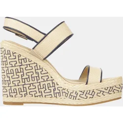 Sandalias de mujer en rafia con tiras y cuña