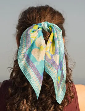 Pañuelo de seda estampado - Colores Otoño - FashionsVida