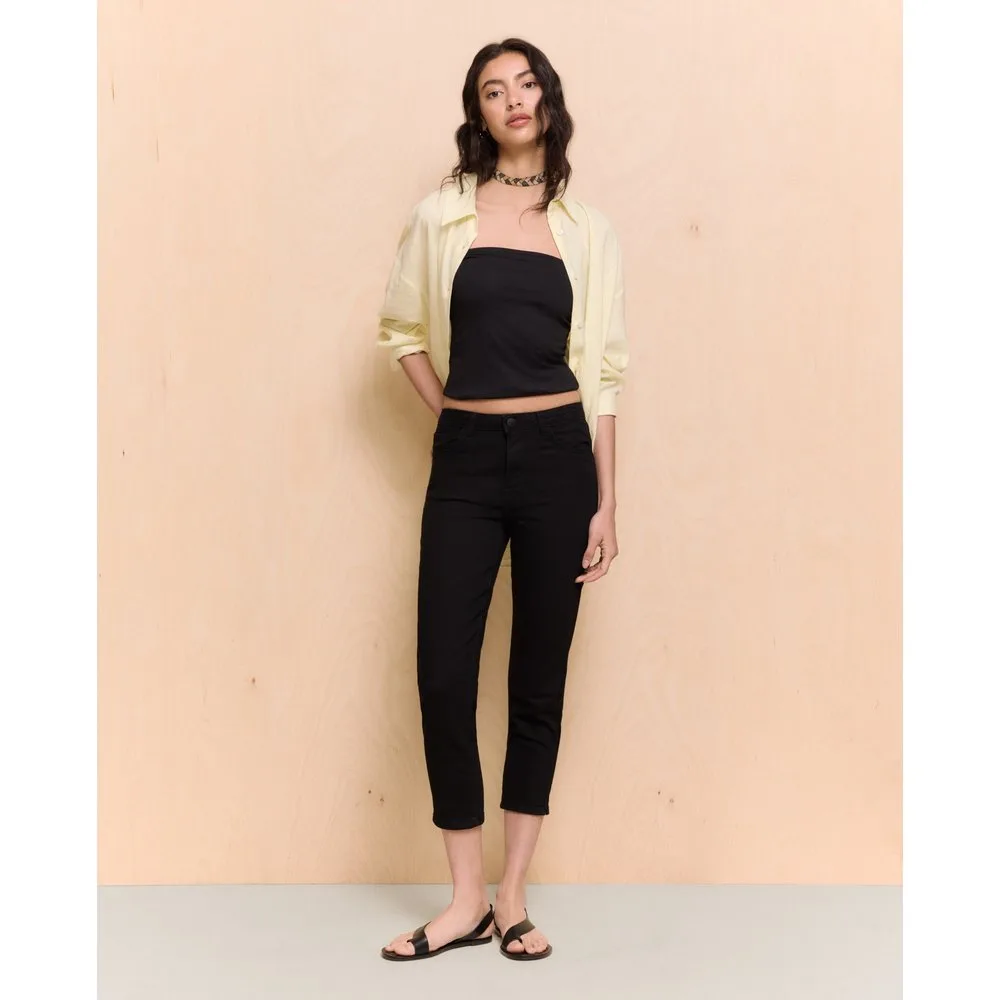Pantalón denim de mujer capri tiro medio - Easy Wear - FashionsVida