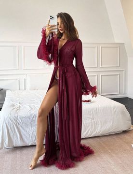 Este vestido rojo Anconita de otoño para dama es perfecto para disfraces de Halloween - un camisón de encaje de malla transparente y sexy con adorno
