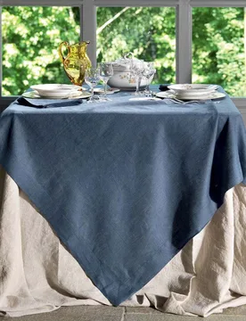 Tovaglia rettangolare Tiziano in lino a tinta unita blu 170x310 - Tessitura Toscana Telerie - FashionsVida
