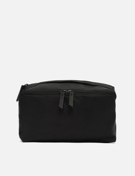 Atreu toiletry bag with handle ED