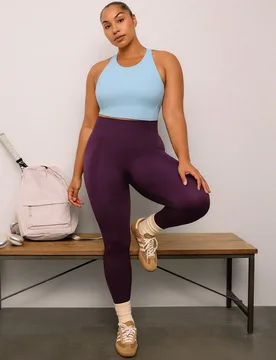Sujetador deportivo de cuello redondo con escote tipo halter y recortes, de impacto medio, para correr y entrenar - Shein - FashionsVida