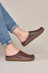 Women's 'Pevensey' Unlined Leather Clogs Shoes in Dark Red Size: 7 - Dark Red - Size: 7