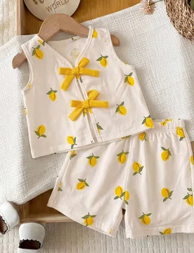 Conjunto de 2 piezas de camisola con volantes y estampado de limón + pantalones estampados, adecuado para uso casual, salidas y vacaciones, vestido d - Shein - FashionsVida