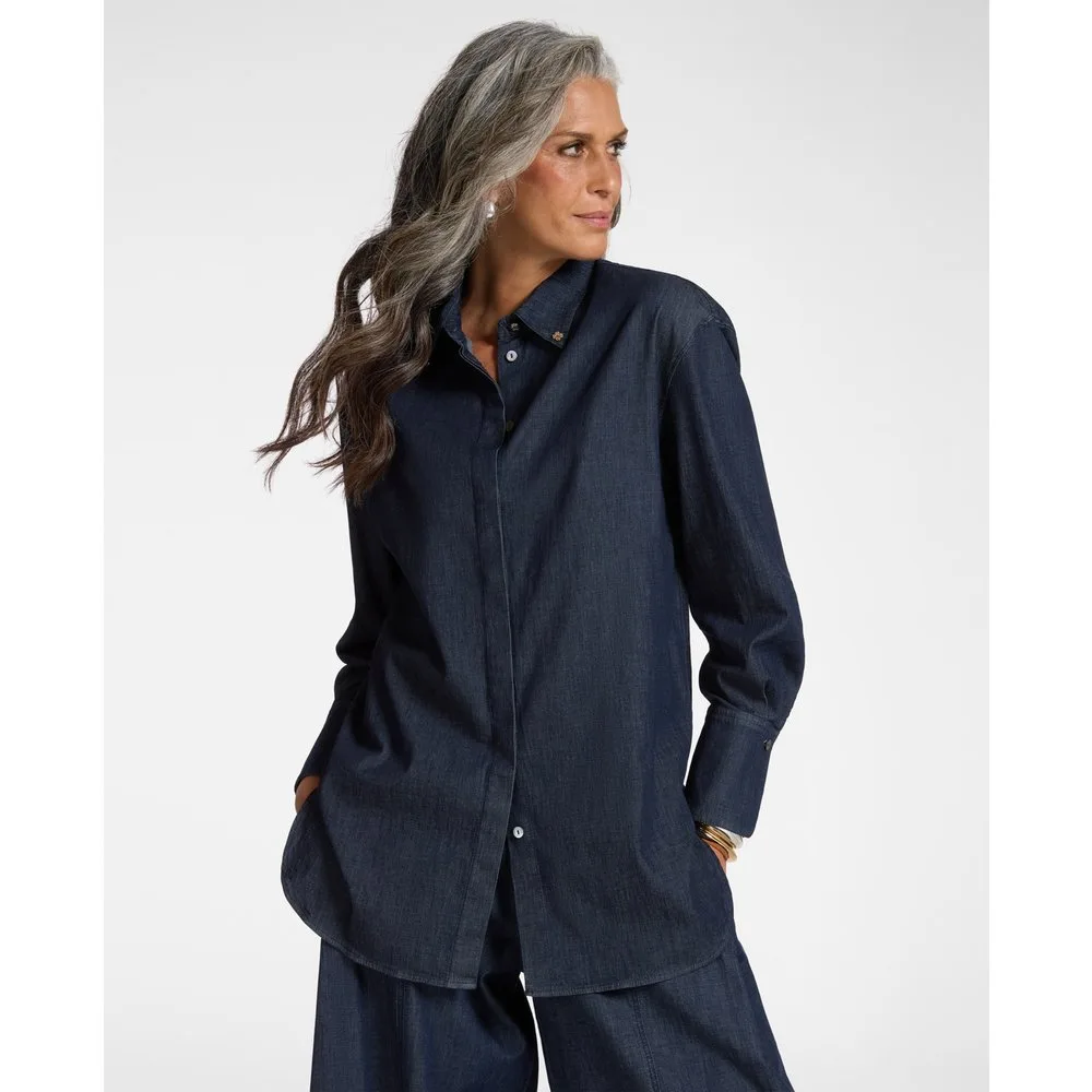 Camisa de mujer en chambray ajuste oversize con cierre de botones - Elena Miró - FashionsVida