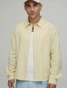 Herren Übergroßes Kastenförmiges Hemd Mit Gebogenem Saum, B-Stickerei Und Streifenmuster Yellow Größe 5XL - boohooMAN - FashionsVida