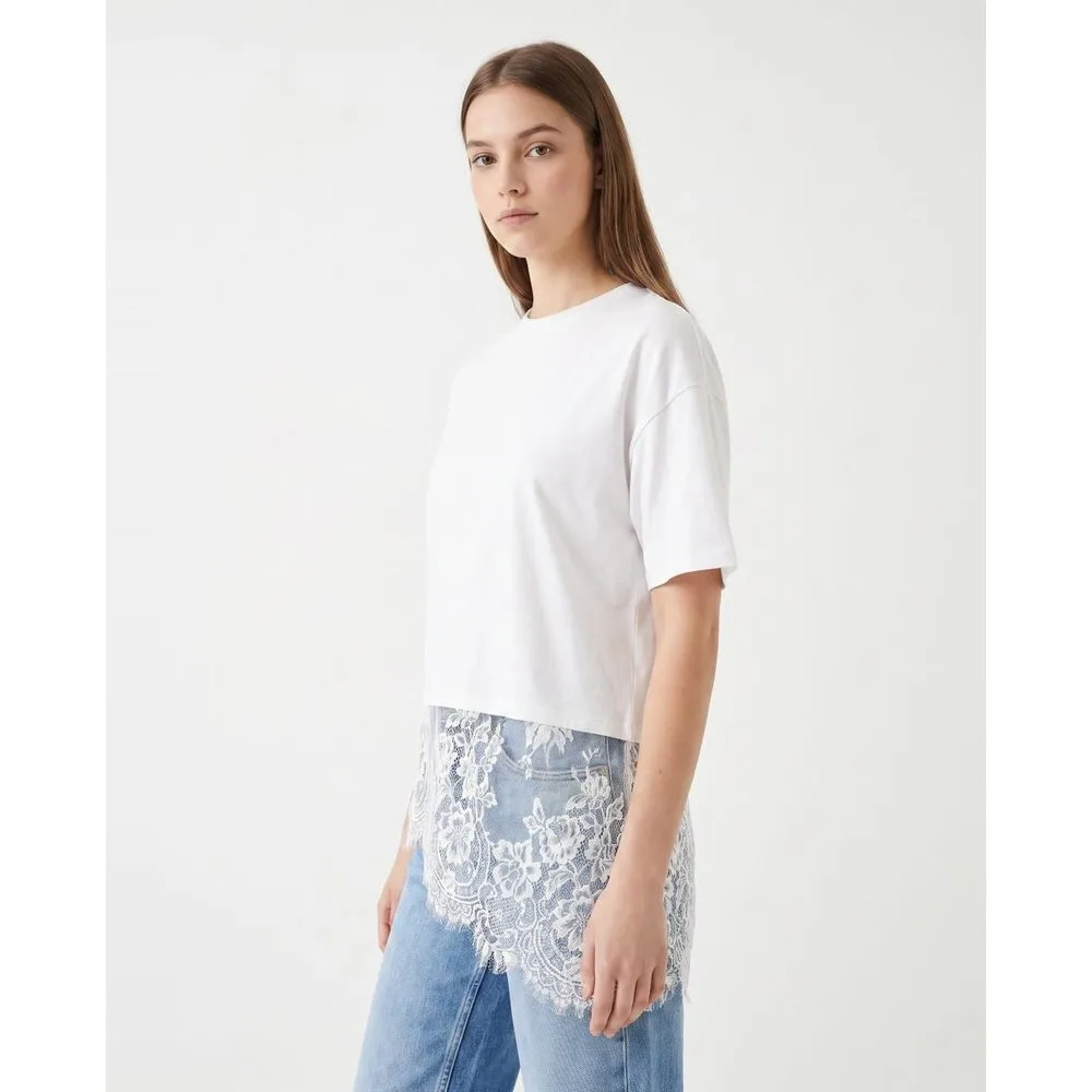 Camiseta de encaje y manga corta de mujer - Pieces - FashionsVida