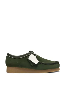 Wallabee Evo Suede Walking Shoes Green male - Clarks - FashionsVida