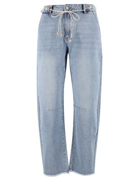 Barrel stretch denim female