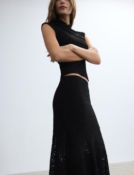 Asymmetrischer Midirock aus Spitze Schwarz M